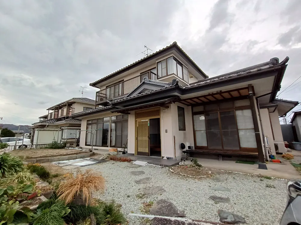 和風2階建て住宅の外観（七ヶ浜町で売却を検討する住宅のイメージ）